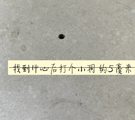 威海市瓷砖空鼓维修公司专业解答在瓷砖铺贴过程中，如果砂料搅拌不均匀，将会带来以下问题